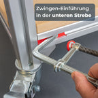 Workstation Pro Werkbank-Gestell von GLUTBERG TOOLS – Zwingen-Einführung in der unteren Strebe, Spannmöglichkeit am Bodenrahmen
