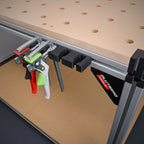 Zwingenhalter für die Workstation Pro Werkbank, am Aluprofil eingehängt, Stauraum für vier Zwingen